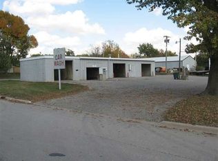 502 9th St, Kalona, IA 52247