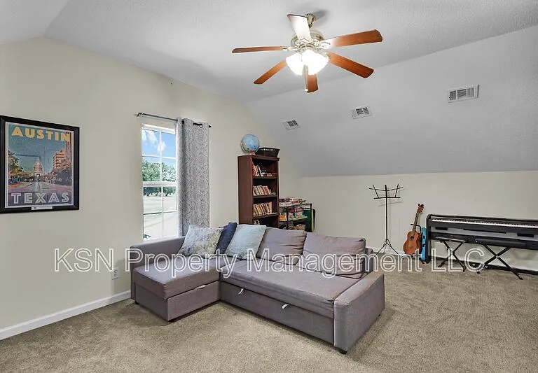 121 Tappan Zee Dr — Photo 21
