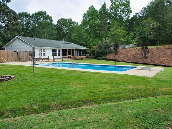2nd image of 160 Warrior Ln