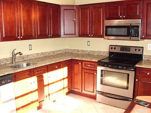 3rd image of 40 W 4th St APT 56