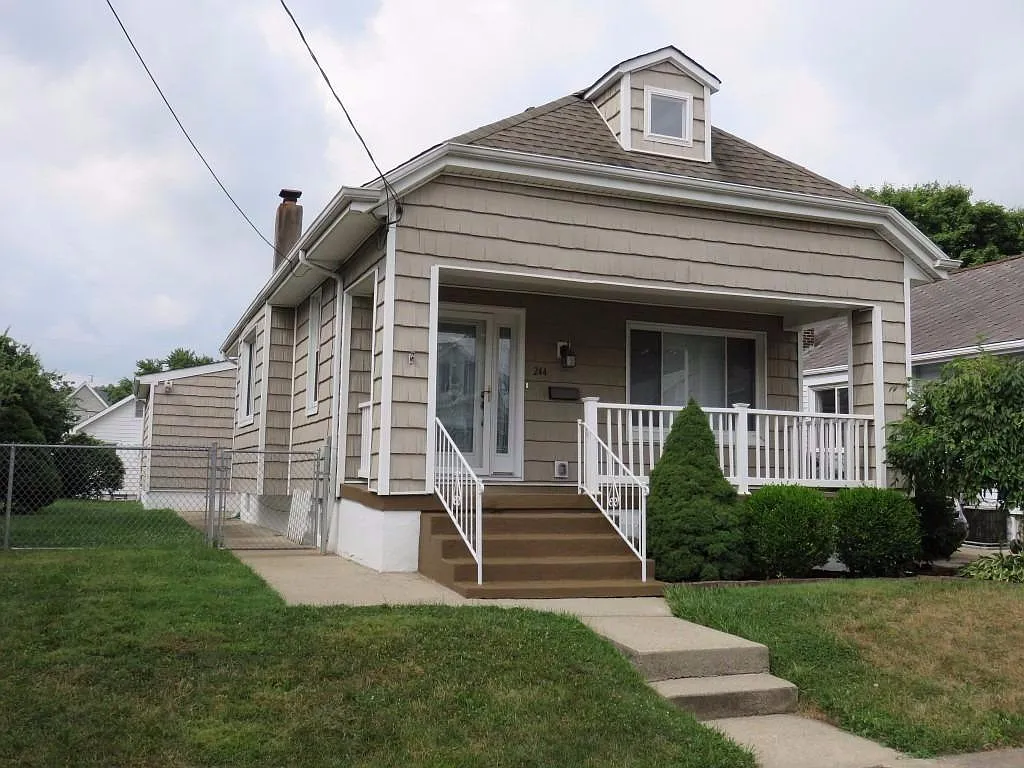244 Stokesay St photo 1