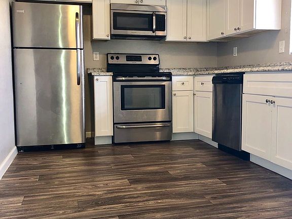 3rd image of 1923 E Hayden Ln APT 203