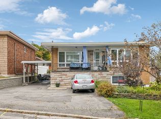 264 Michel Cir, Ottawa, ON K1L 7P3