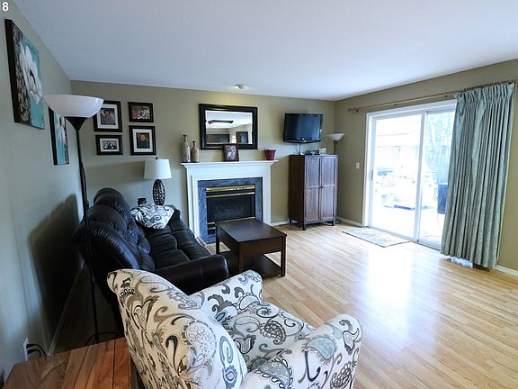 3rd image of 3143 NE Glencoe Oaks Pl