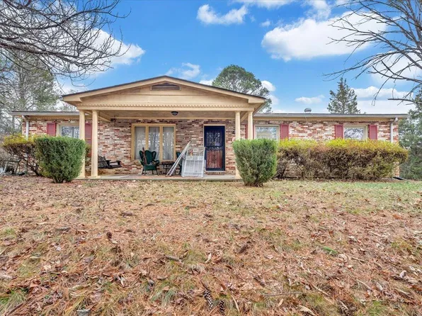 143 Willow Spring Rd, Troutville, VA 24175