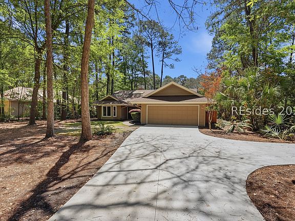 4th image of 224 White Oaks Cir