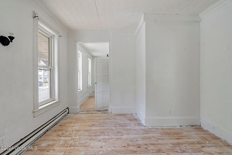 5th image of 19-21 Bunn Street