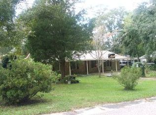 54 Young St, Fairhope, AL 36532