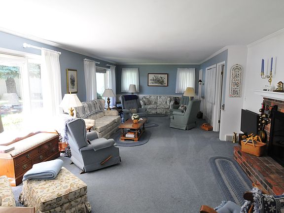 5th image of 44385 Harmony Ln