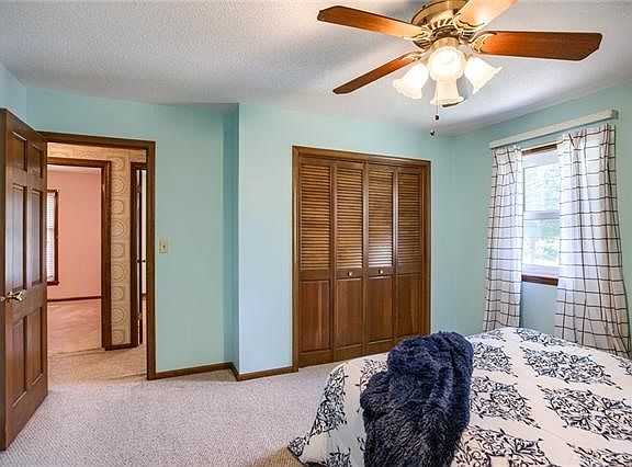 4th image of 3924 S Grant Ave