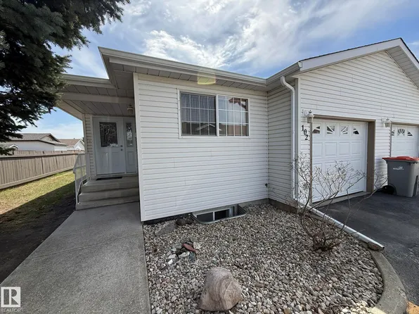 4610 50th Ave #102, Stony Plain, AB T7Z 1P4