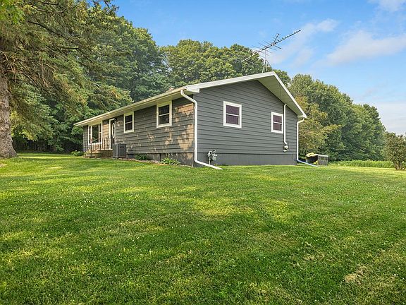 3rd image of 232832 WELLBORN ROAD