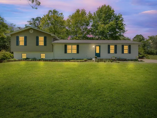 12685 Tall Pine Dr, Sainte Genevieve, MO 63670