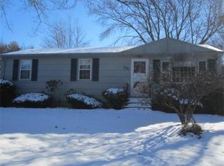 530 Meadow View Ave, Warwick, RI 02889