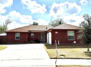 1002 Blue Crest Ln, Beeville, TX 78102