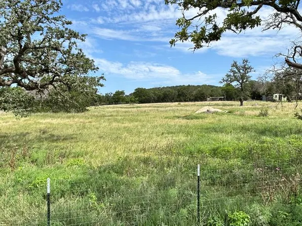 371 Camino Real Rd S, Kerrville, TX 78028