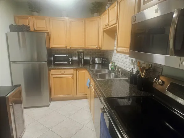 959 SE 2nd Avenue #112, Deerfield Beach, FL 33441