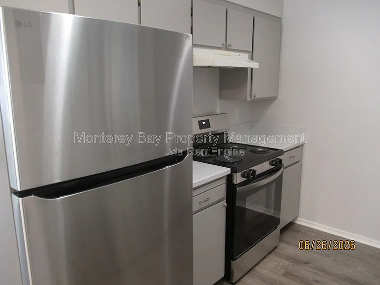851 Taylor St #8 — Photo 8