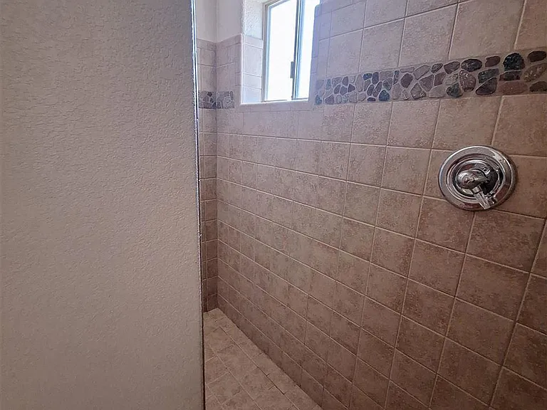 11785 E 28th Pl — Photo 15