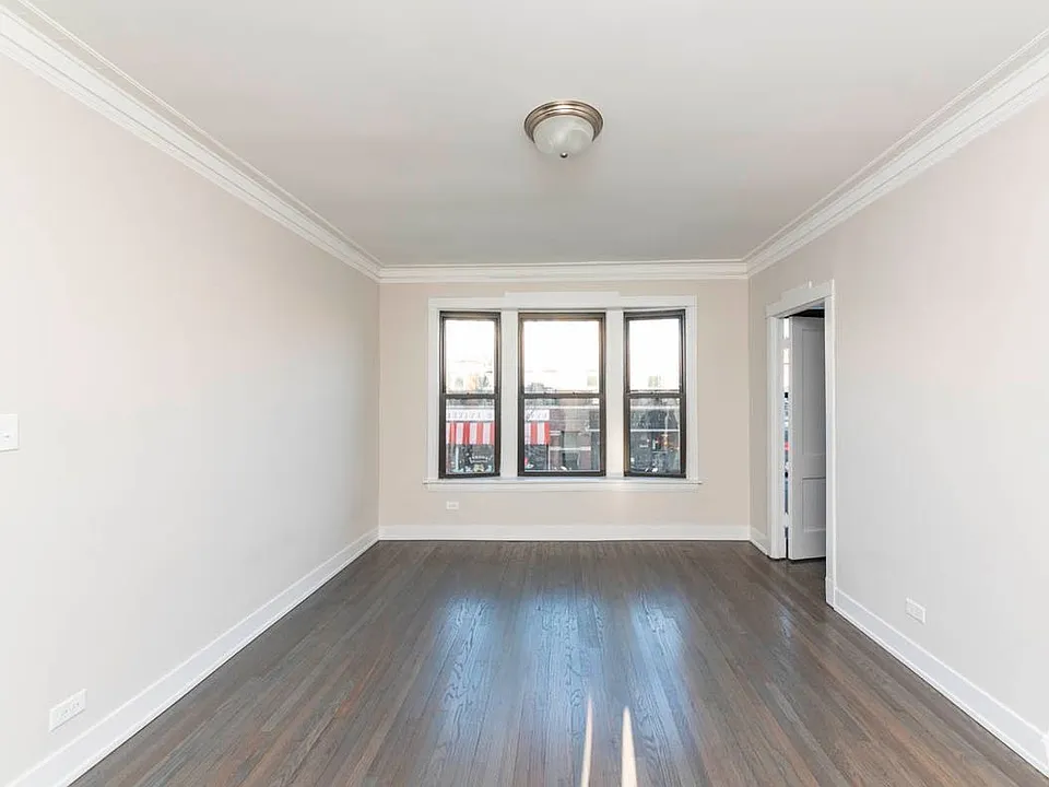 2650 N Milwaukee Ave #2640-3