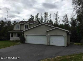 820 S Pinnacle Mountain Dr, Palmer, AK 99645