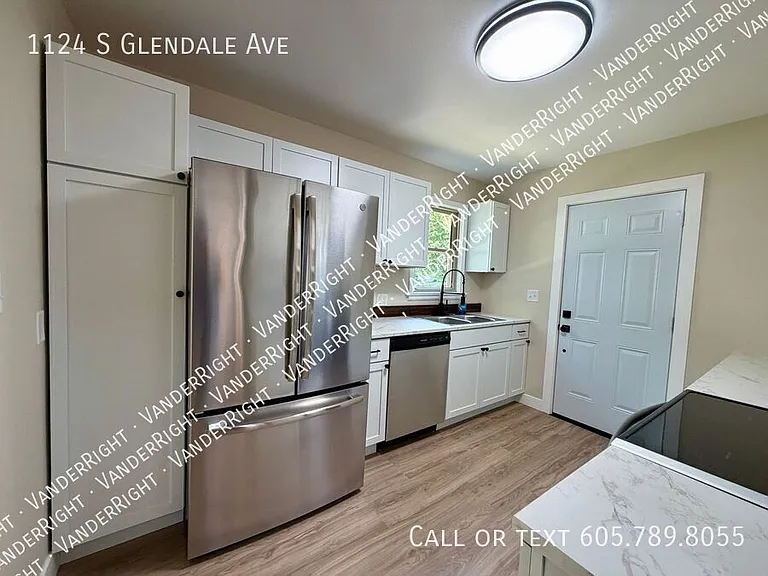 1124 S Glendale Ave — Photo 6