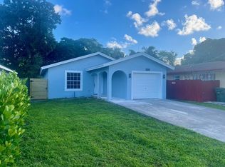954 NE 38th St, Fort Lauderdale, FL 33334