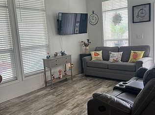 16222 Monterey Ln SPACE 109, Huntington Beach, CA 92649