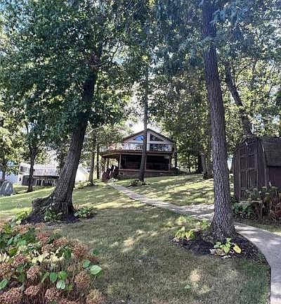 2nd image of 119 S Shore Dr