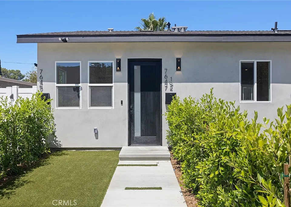 7647 1/2 Melvin Ave