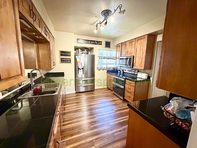 1021 N Jessup St — Photo 34