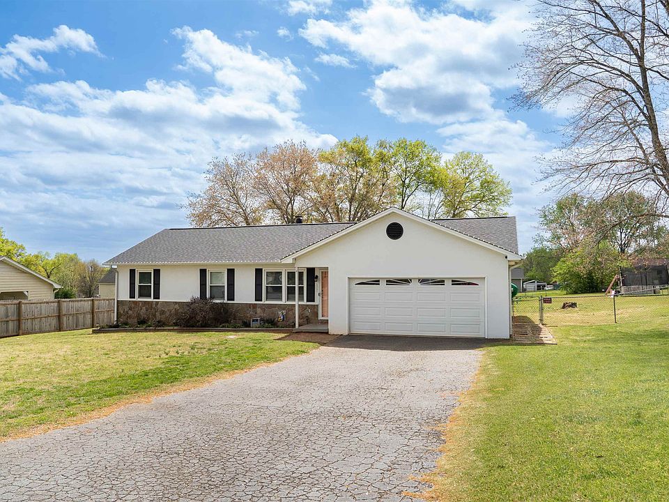 1st image of 107 Cauthen Ct
