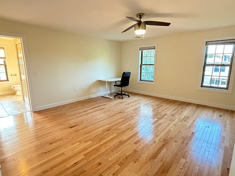 2779 Washington St #7 — Photo 2