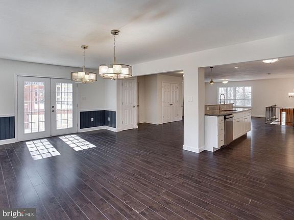 5th image of 29602 Dogwood Cir