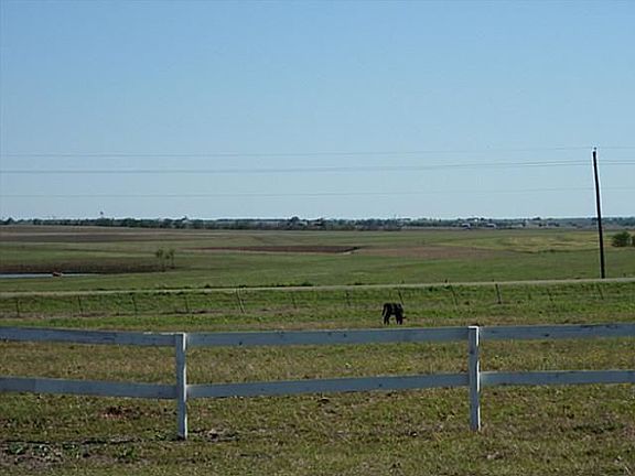 4th image of 250 County Road 458