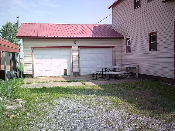2nd image of 1244 W 435th Rd
