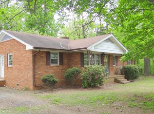 2034 Whitt Hunt Rd, Pleasant Garden, NC 27313