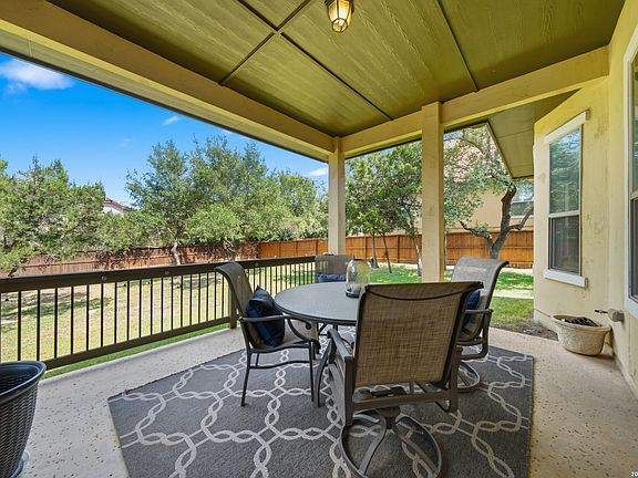 3rd image of 25215 ESTANCIA CIR