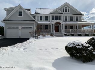 26 Sunset Rd, Old Greenwich, CT 06870