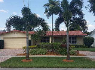5109 Hayes St, Hollywood, FL 33021