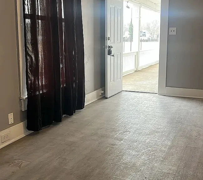 414 E Ash St #3 — Photo 8
