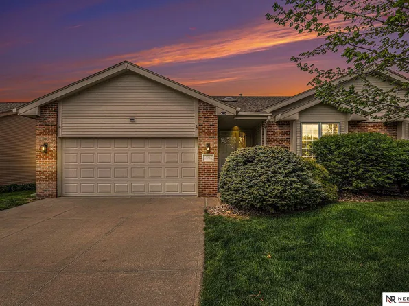 15366 Parker St, Omaha, NE 68154
