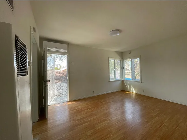 403 S Garfield Ave #407 — Photo 2