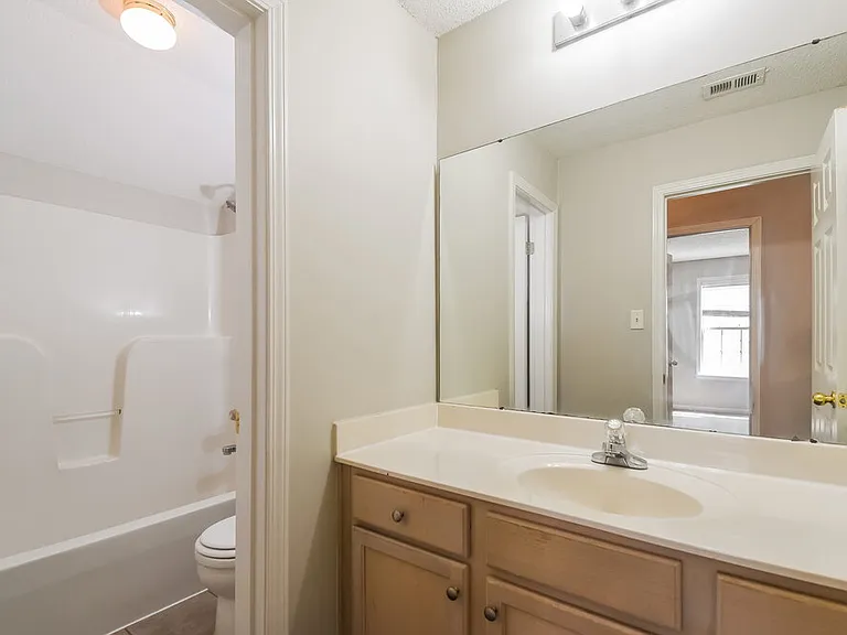 7510 Bakers Glenn Ln — Photo 15