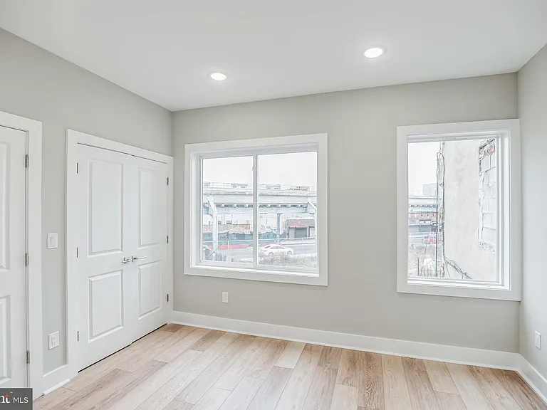 2216 Emerald St #A — Photo 18