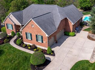 9959 Thoroughbred Ln, Cincinnati, OH 45231