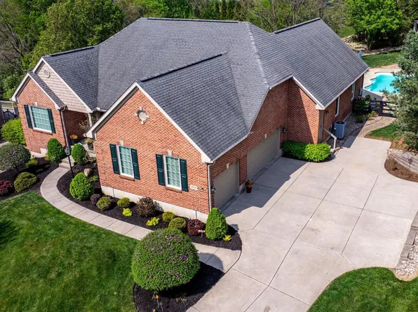 9959 Thoroughbred Ln, Cincinnati, OH 45231