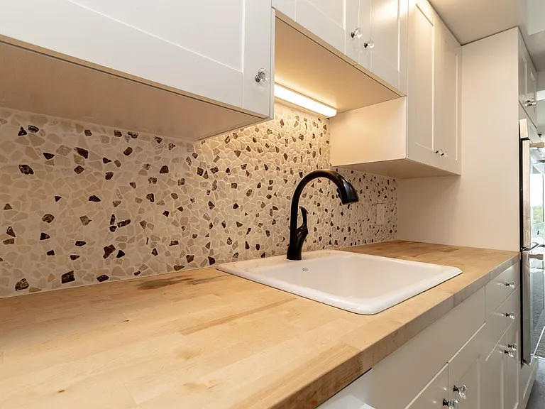1210 River Rd — Photo 13