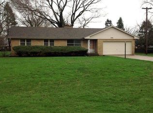 2260 Lowry St, Aurora, IL 60506