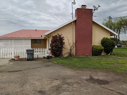 8020 Locust Rd Photo 1